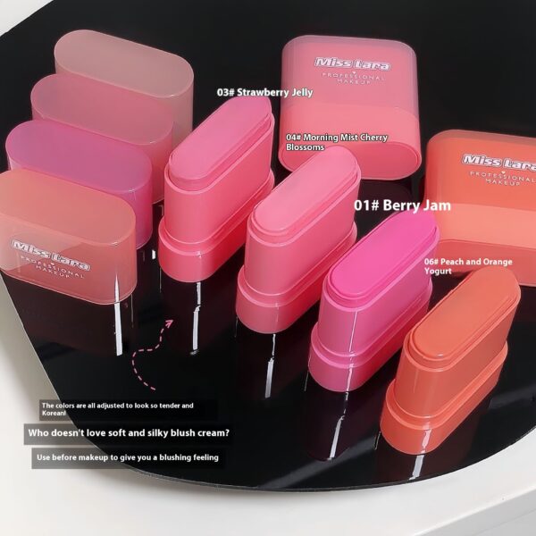 Blusher Natural Nude Makeup - Image 9